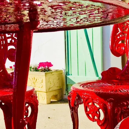 La Blatiere French * La Chapelle-Saint-Etienne