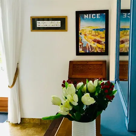 La Blatiere French * La Chapelle-Saint-Etienne